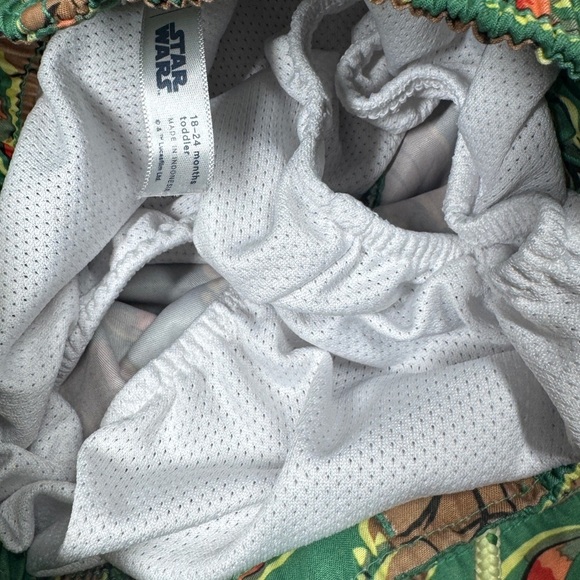 Disney Star Wars X Gap Baby Yoda Grogu Green Swim Trunks Boardshorts 18-24 M - Picture 14 of 16